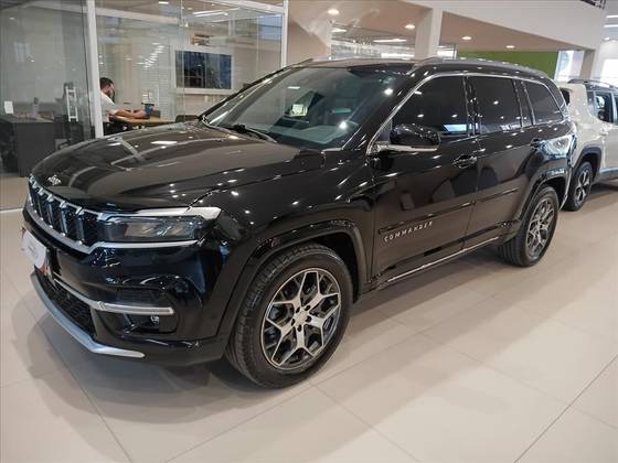 JEEP COMMANDER 1.3 T270 TURBO FLEX OVERLAND AT6 JEEP COMMANDER 1.3 T270 TURBO FLEX OVERLAND AT6